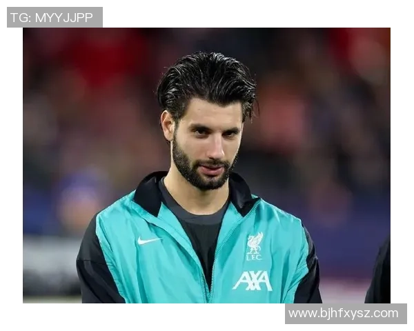 索博斯洛伊单场带球推进创赛季欧冠纪录闪耀对阵法兰克福之战 索博斯洛伊单场带球推进创赛季欧冠纪录闪耀对阵法兰克福之战